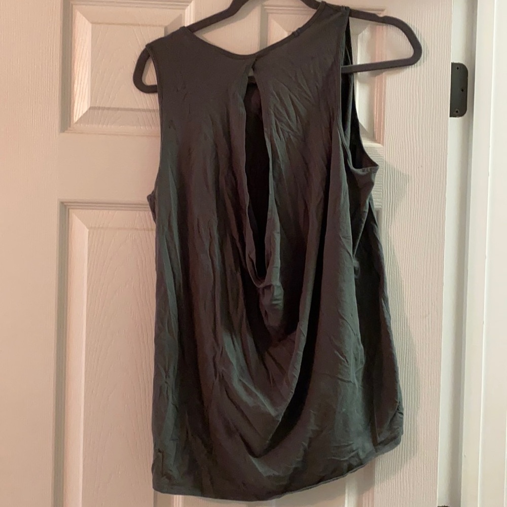 Lululemon tank top with cut out